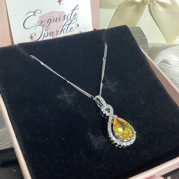 💛Elegant “Yellow Canary CZ Diamond Teardrop Halo Silver Necklace - Picture 8 of 17